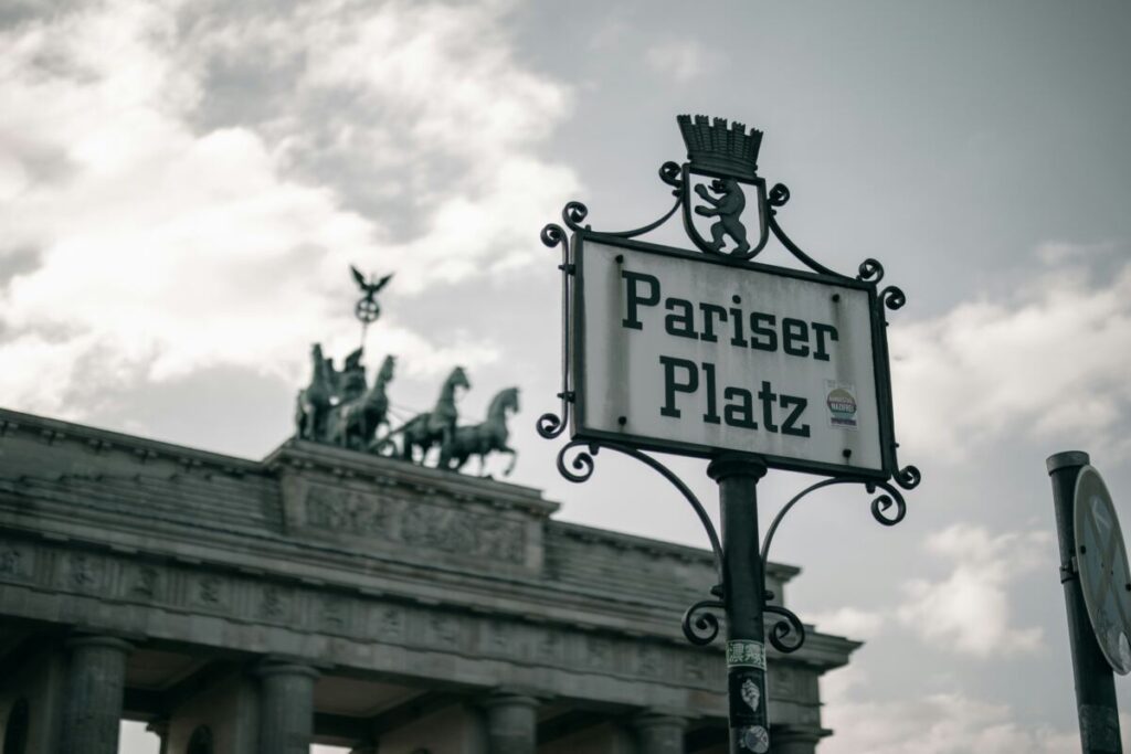 Das Brandenburger Tor ist das meistbesuchte Monument am Pariser Platz in Berlin